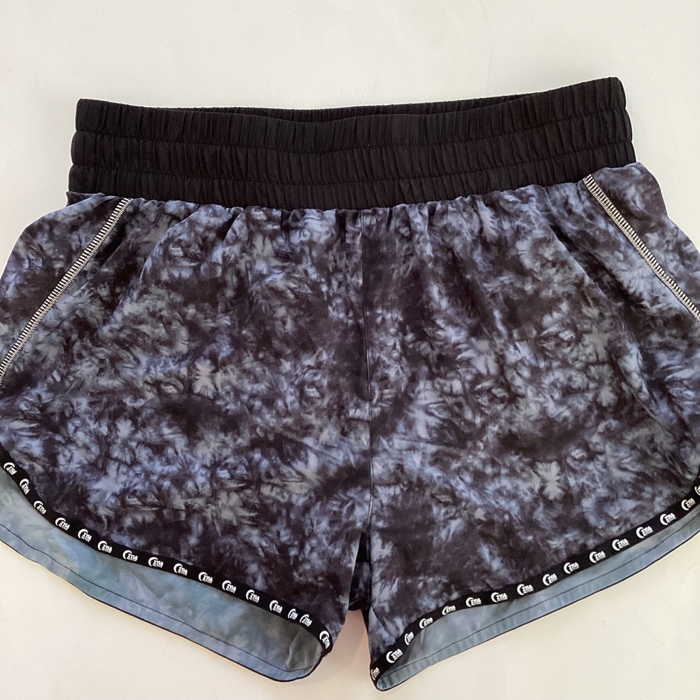 ZYIA Active lined running shorts - Picture 1 of 6